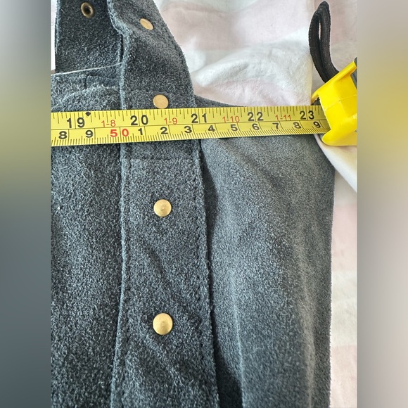 STEVE MADDEN TRIXI COW SUEDE TOTE WITH GOLD STUDS NWT - BLUE SLATE - Picture 15 of 16